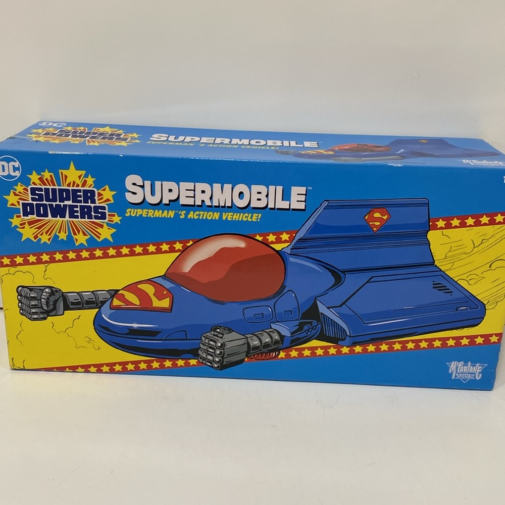 2022 SUPER POWERS SUPERMOBILE - Picture 2 of 10